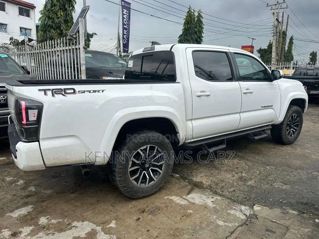 Toyota Tacoma TRD Sport 2022 White