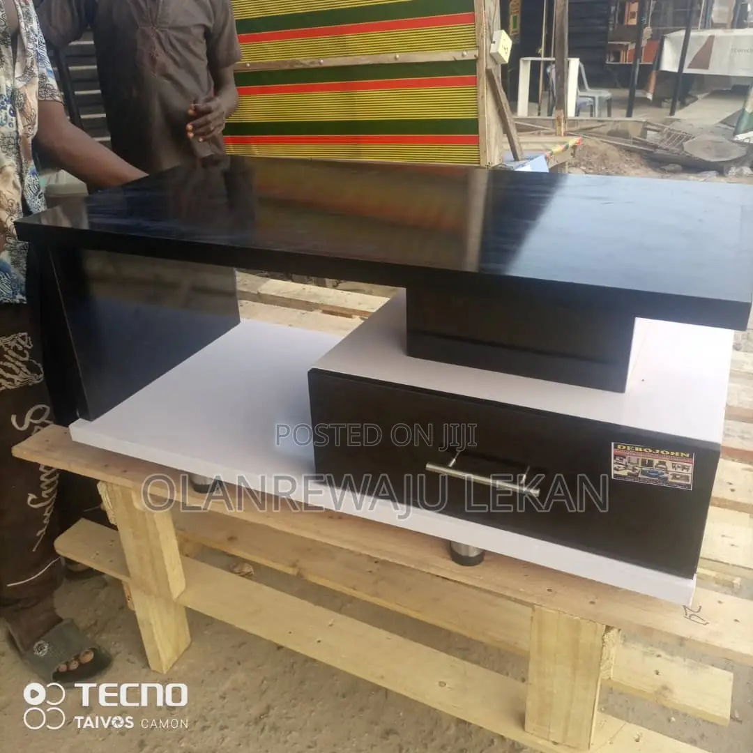 Good Quality Center Table