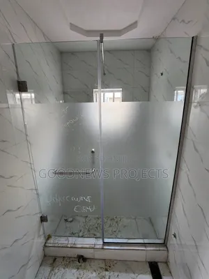 Frameless 10mm Shower Glass