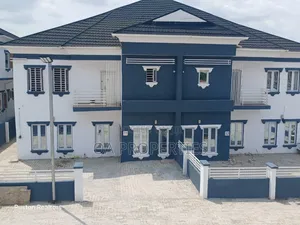 4bdrm Duplex in Ibadan for sale