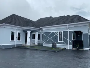 4bdrm Bungalow in Tipper Garage, Akala Express for sale