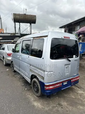 Daihatsu Hijet 2012 Blue