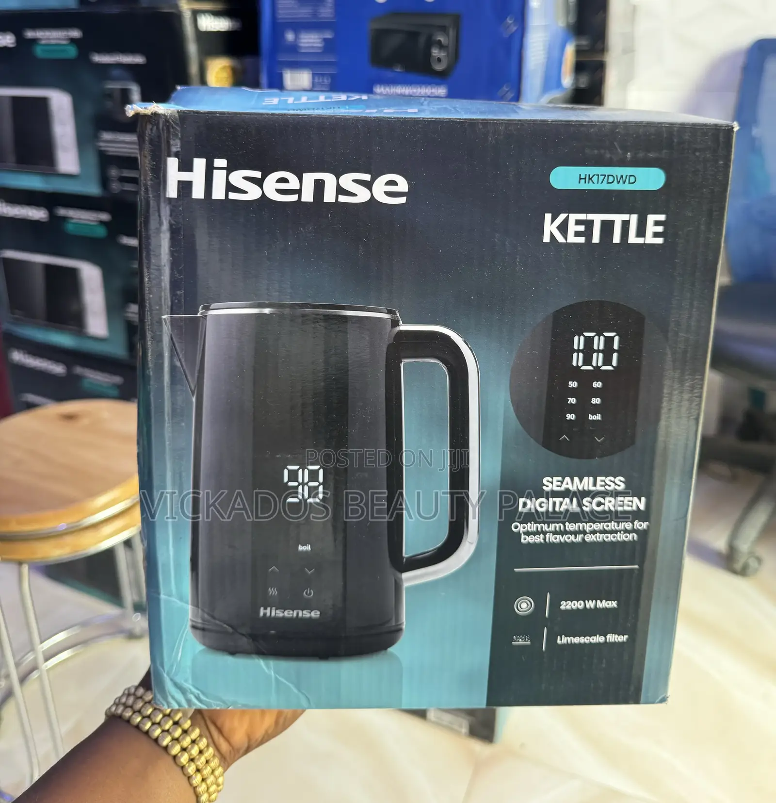 Hisense Seamless Digital Screen Kettle