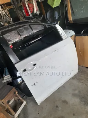 Toyota Sienna 2012 Model Empty Front Right