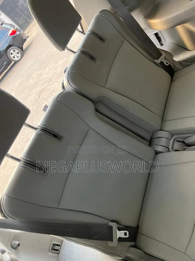 Toyota Highlander Limited 2012 Silver