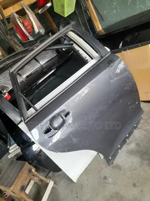 Toyota Venza Empty Door Back Right Side Neat One 2014 Model