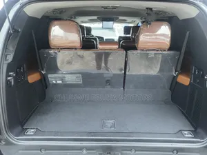 Toyota Sequoia Platinum 4x4 2020 Black