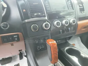 Toyota Sequoia Platinum 4x4 2020 Black