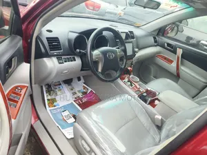 Toyota Highlander Limited 2010 Red