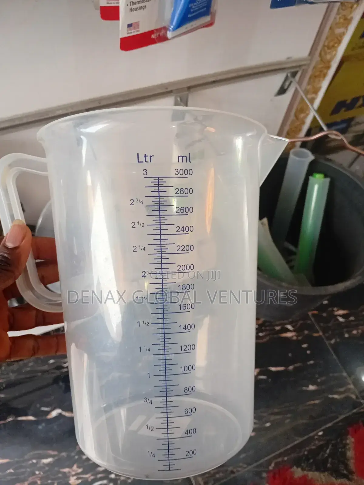 Caliberated Paint Measuring Cup