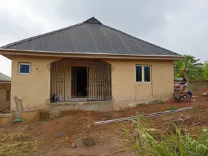 2bdrm Bungalow in Adamo Estate for rent