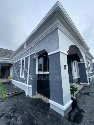 3bdrm Bungalow in Akala Express for sale