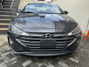Hyundai Elantra 2019 Gray
