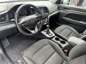 Hyundai Elantra 2019 Gray