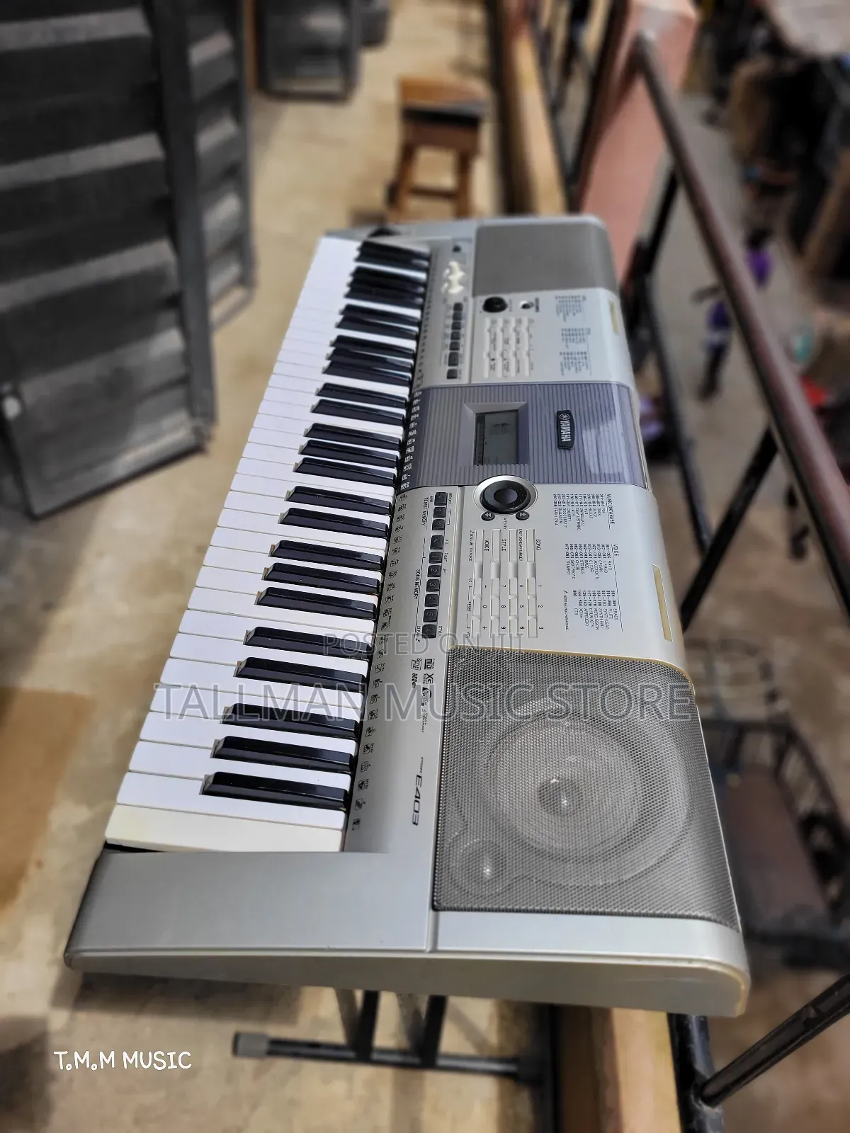 Yamaha PSR E403