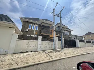 5bdrm Duplex in Jahi Gilmore Fct for rent