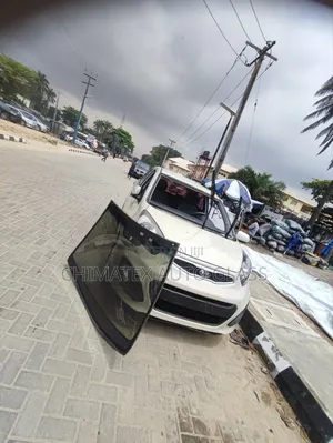 Kia Picanto 2015 Windscreen Glass