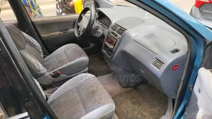 Toyota Picnic 2.0 FWD 2005 Blue
