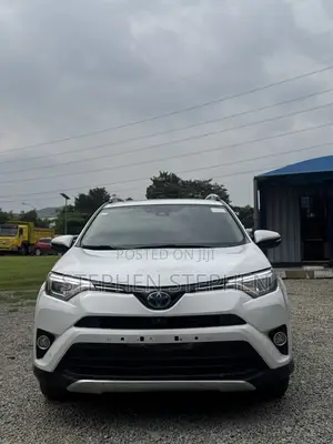 Toyota RAV4 2017 White