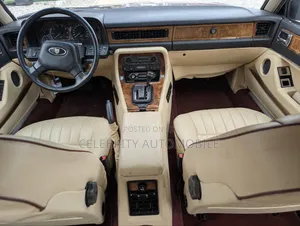 Jaguar XJ 1996 Maroon