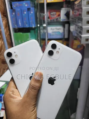 Apple iPhone 11 64 GB Silver