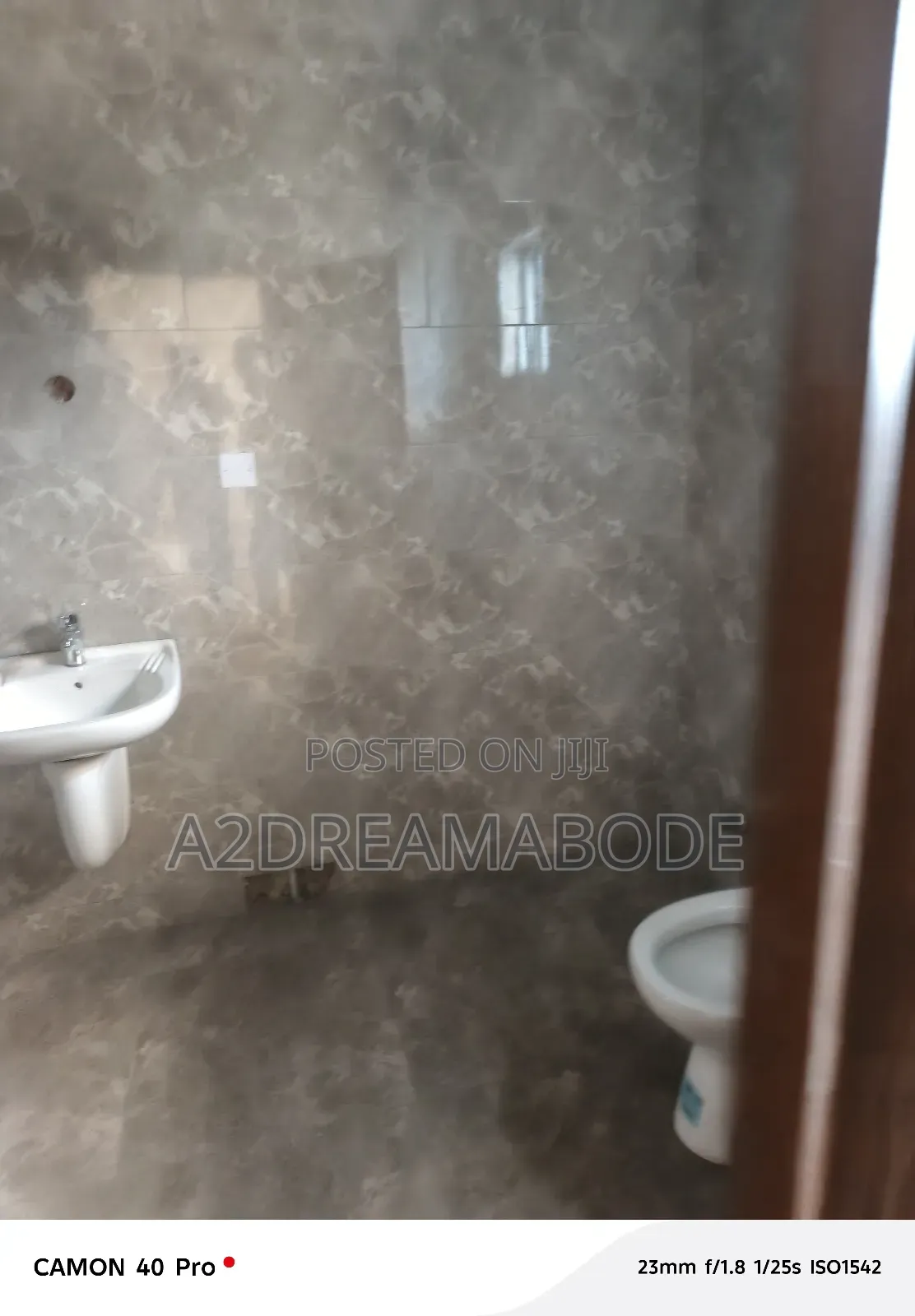 4bdrm Duplex in Off Allen, Ikeja for rent