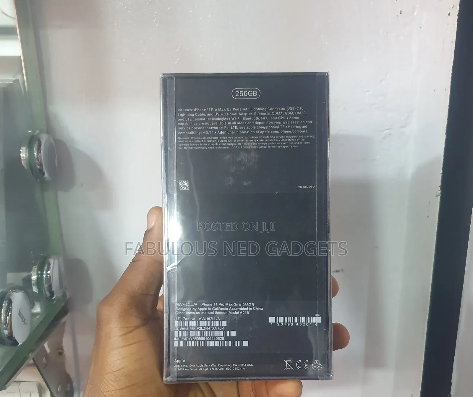New Apple iPhone 11 Pro Max 256 GB Gold