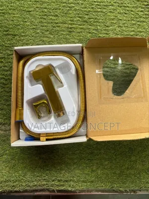 High Quality Gold Pressing Shower