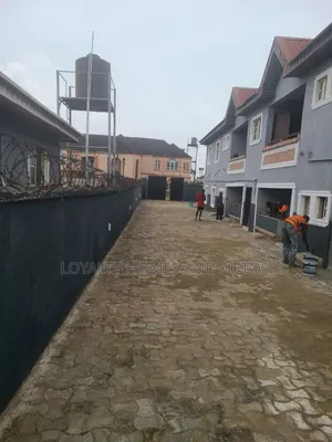 Furnished 11bdrm Apartment in Greenville Estate, Ajah for sale