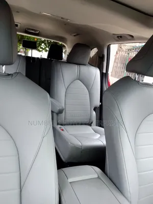 Toyota Highlander XLE 2022 Burgundy