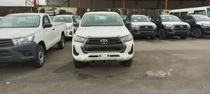 New Toyota Hilux 2025 White