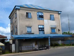 Duplex of 21 Units Self-Contained for Sale