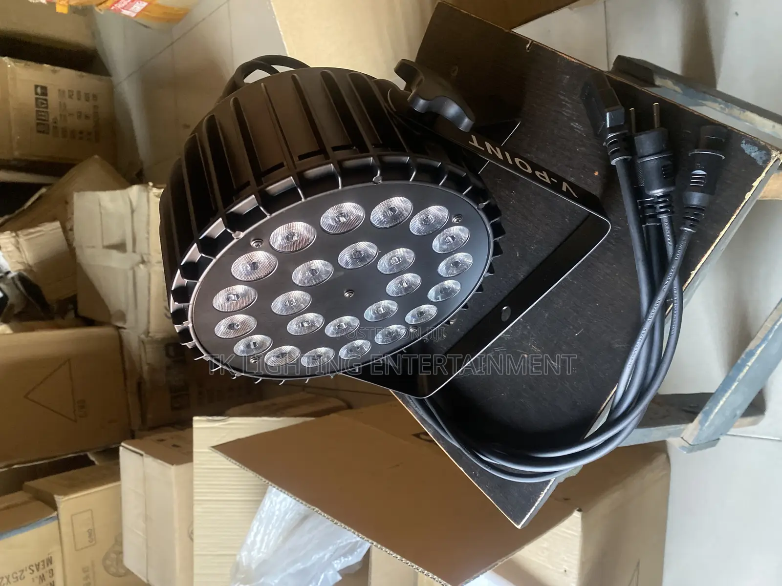 24 Bulbs Led Par Light 10watts by 24 Bulbs Par Light