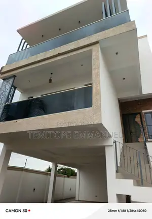 Furnished 6bdrm Duplex in Magodo Phase 2 Gra for sale