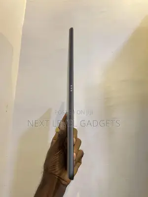 Apple iPad 10.2 (2021) 64 GB Gray
