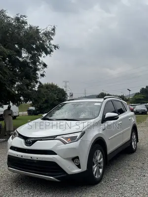 Toyota RAV4 2017 White