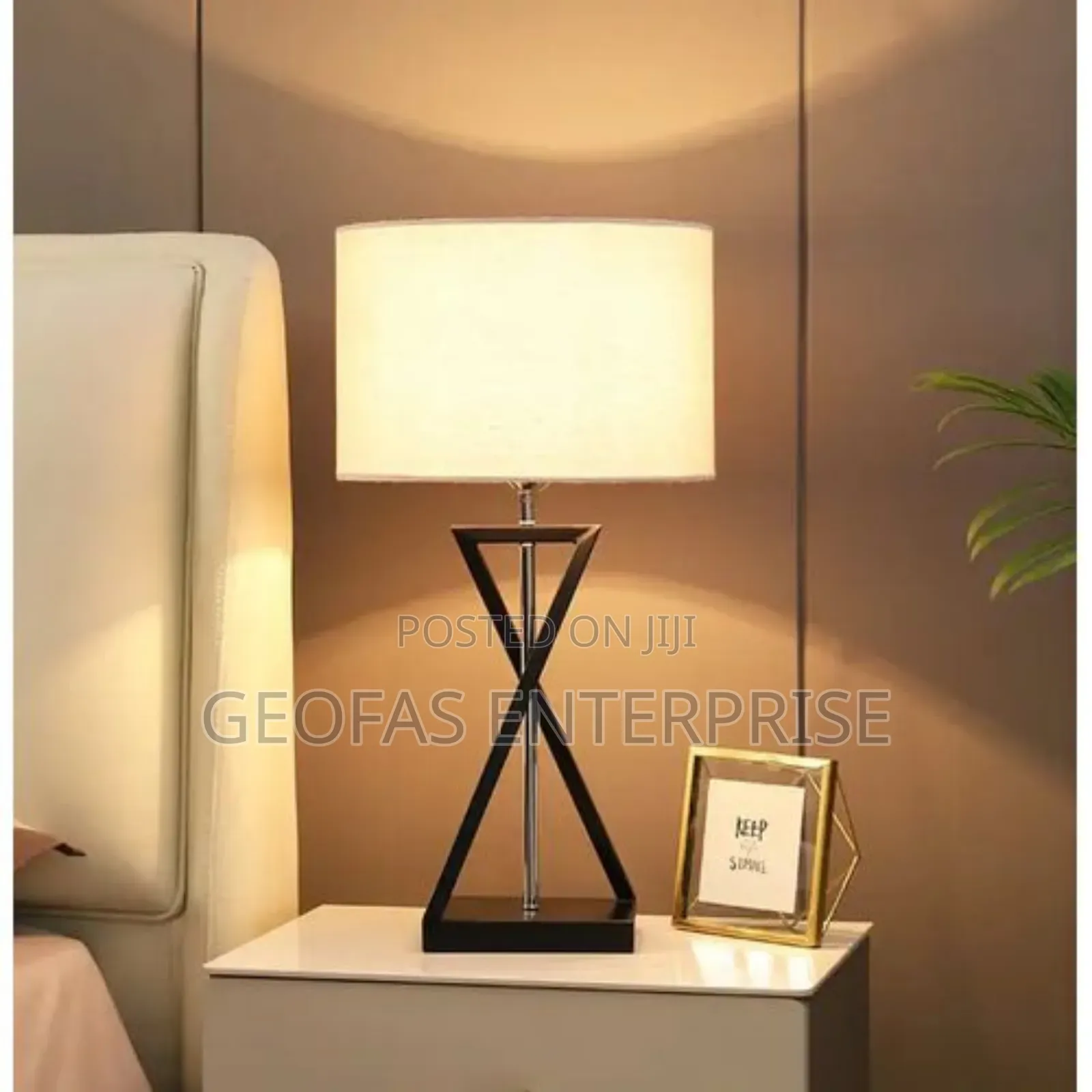 Senior Quality Modern Luxury Table Bedside Lamp Light