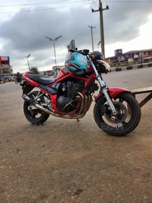 Suzuki Bandit 2006 Red