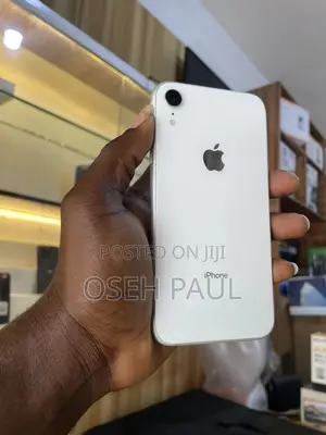 Apple iPhone XR 64 GB Silver