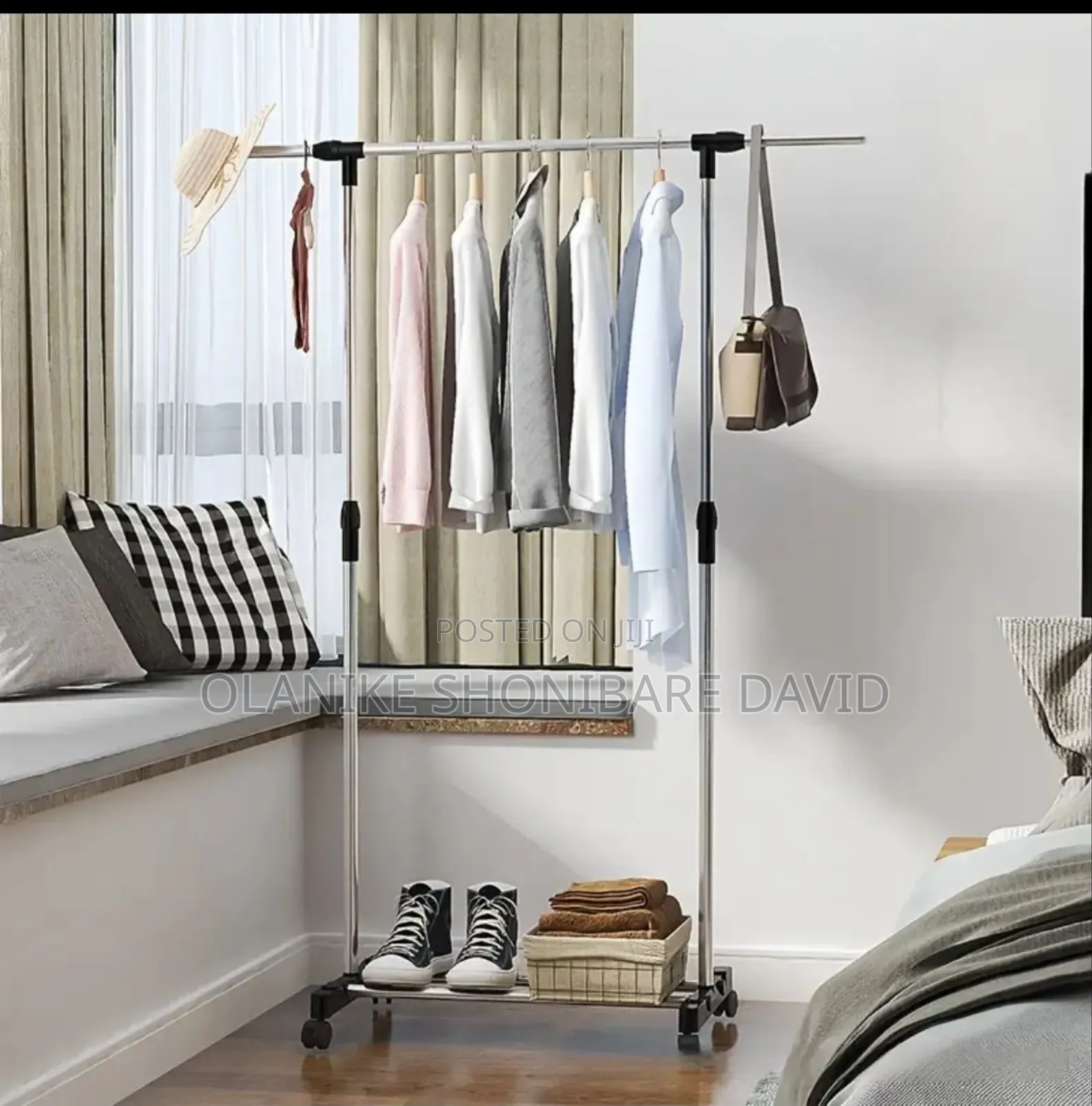 Single Pole Hanger