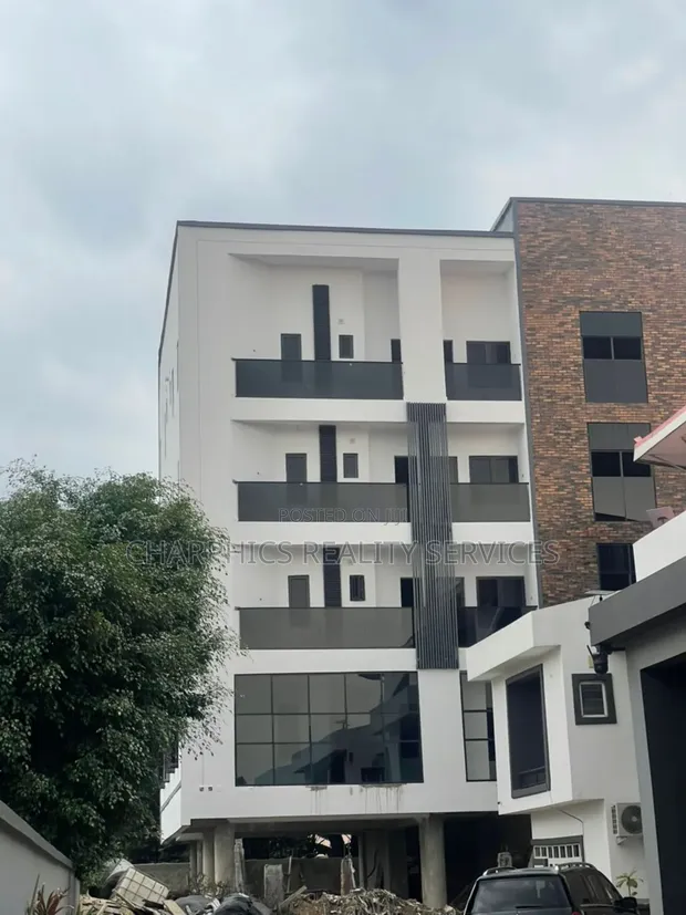 3bdrm Apartment in Ikeja GRA for rent in Ikeja GRA Houses