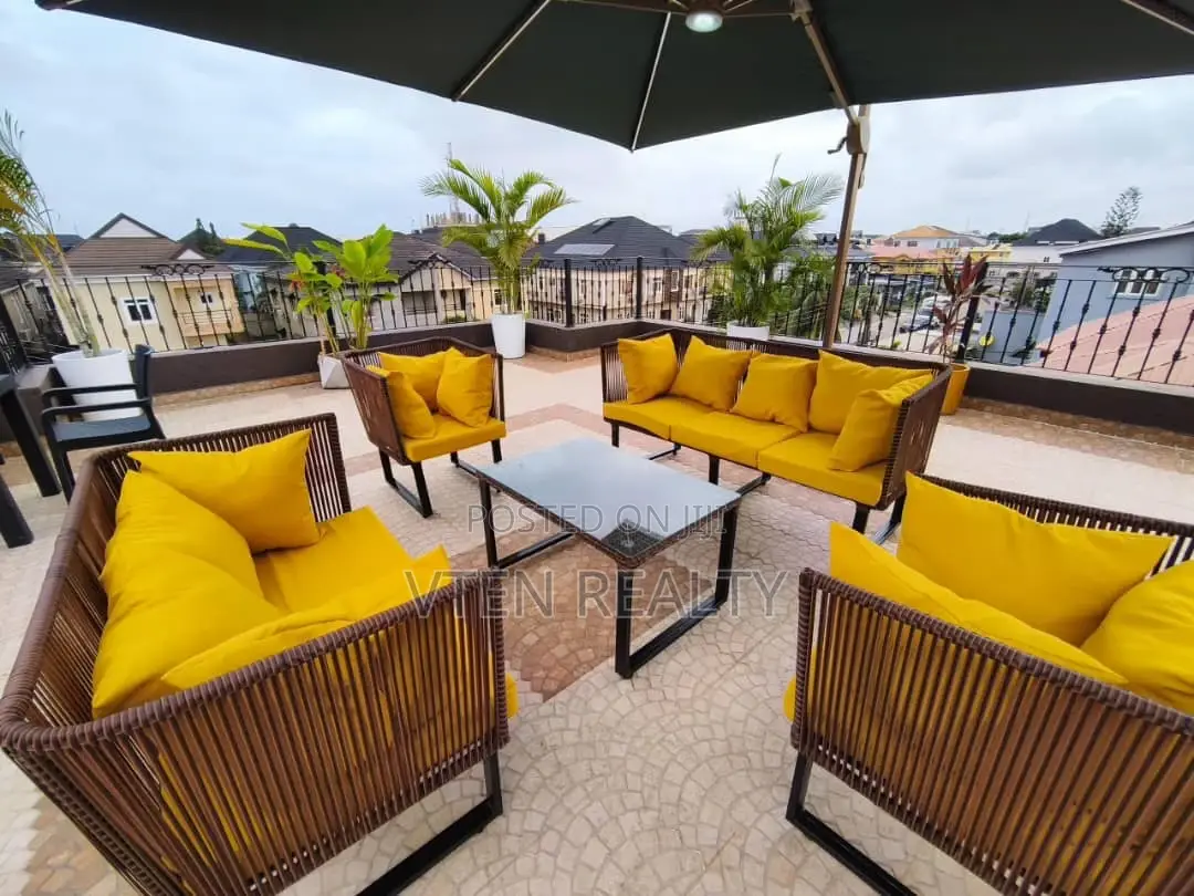 Rooftop 2bedroom Apartment