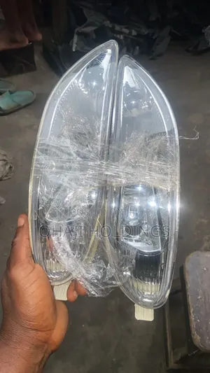 Toyota Corolla and Camry 2.4 Front Boomer Light