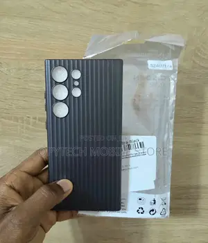 Brand New Samsung S24 Ultra Hard Durable Plastic Stripes Case