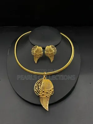 Gold Jewelry Set for Women (Net-Shaped)