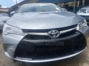 Toyota Camry XSE 4dr Sedan (2.5L 4cyl 6A) 2015 Silver