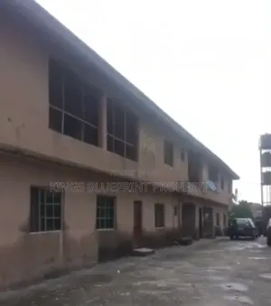 2bdrm Block of Flats in Jakpa Road Effurun, Warri for sale