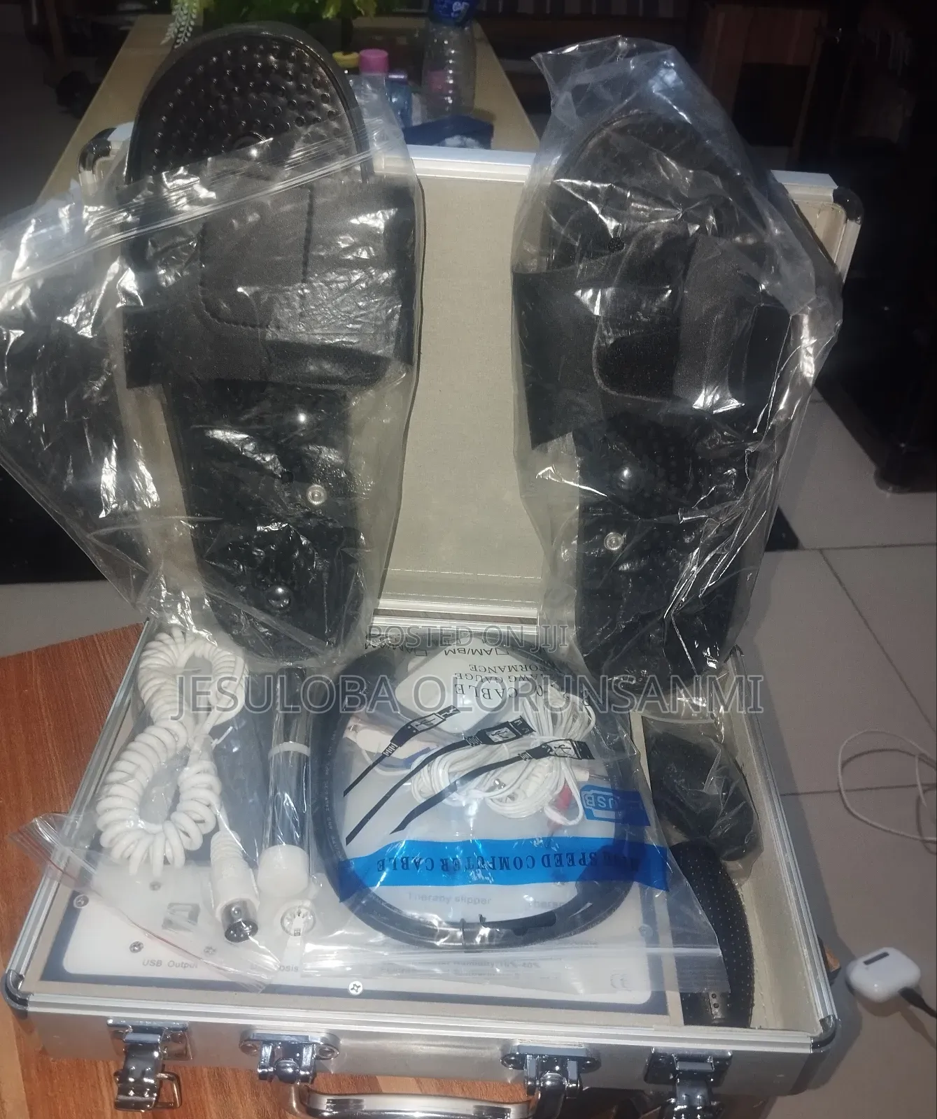 Quantum Resonance Magnetic Analyzer
