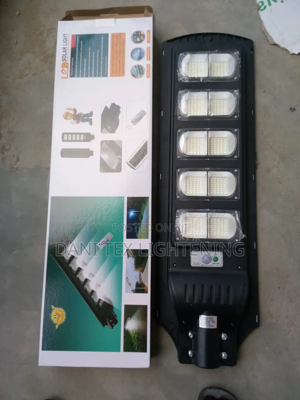 Solar Street Light With Remote Control ,Smart Sensor and Long Lasting