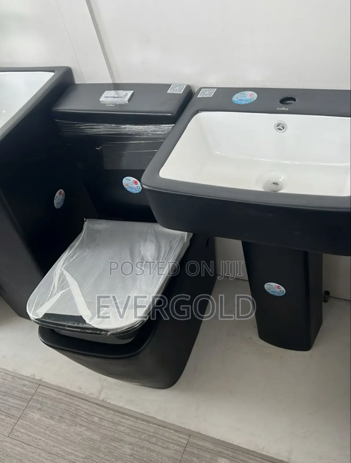 Executive Black Square Wc Set With The Washer Hand Basin Available